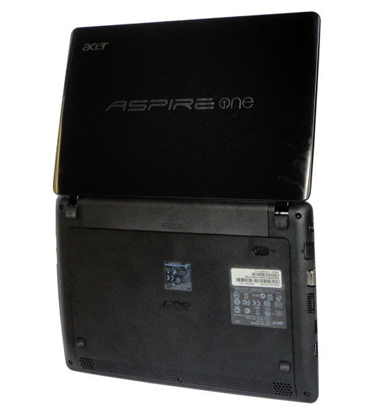 Acer Aspire One 722: cover e fondo