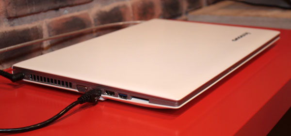 Lenovo IdeaPad Z500 porte
