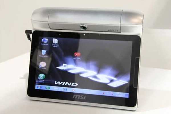Concept di tablet con proiettore integrato MSI
