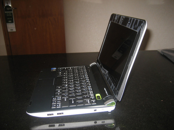 Acer Aspire One D150 unbox