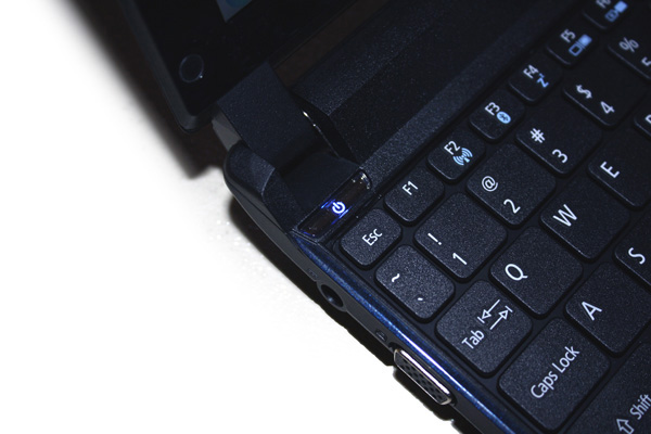 Acer Aspire One 532G dettaglio