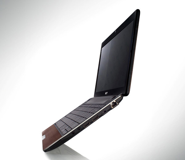 Spessore  ultrasottile del nuovo notebook CULV Acer