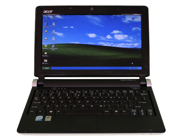 Acer Aspire One D250, veduta frontale