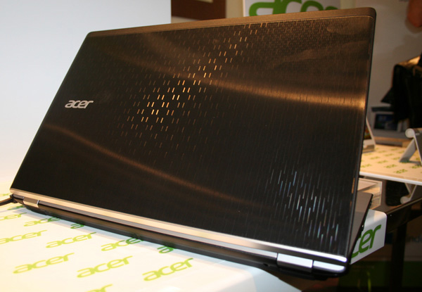 Acer Aspire V15