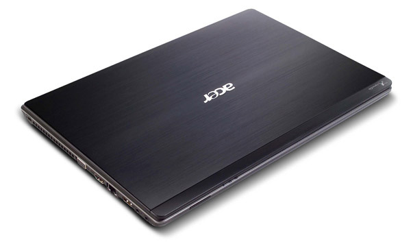 Acer Aspire TimelineX 4820T chiuso