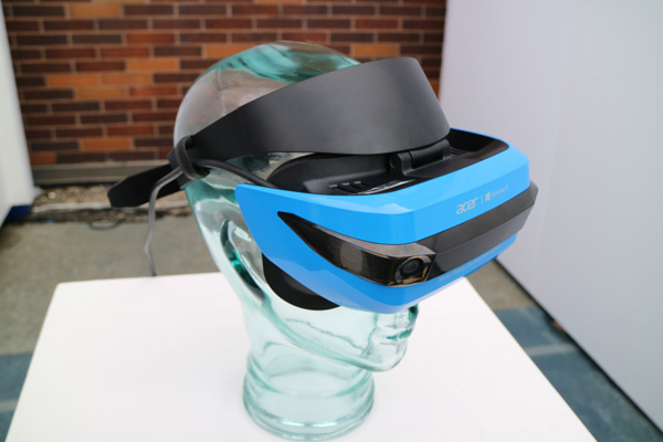 Acer Mixed Reality Developer HMD