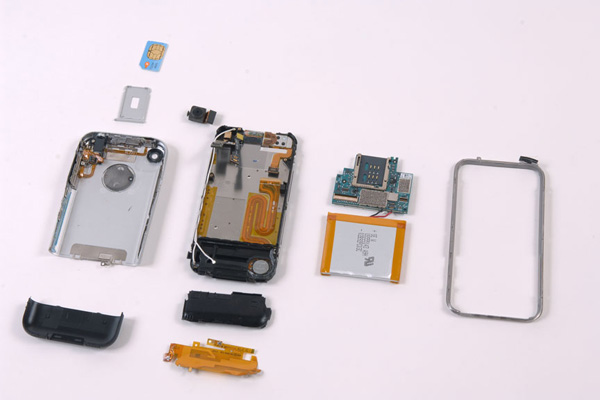 Apple iPhone disassemblato