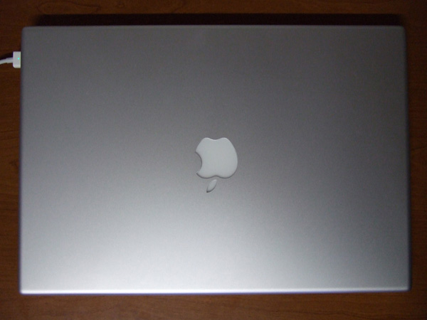 Apple MacBook Pro unbox