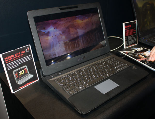 Asus G53SW con Naked Eye 3D technology