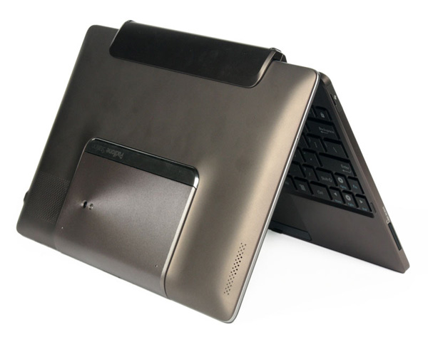 Asus Padfone lascia intravedere le potenzialità della nuova generazione di notebook ARM
