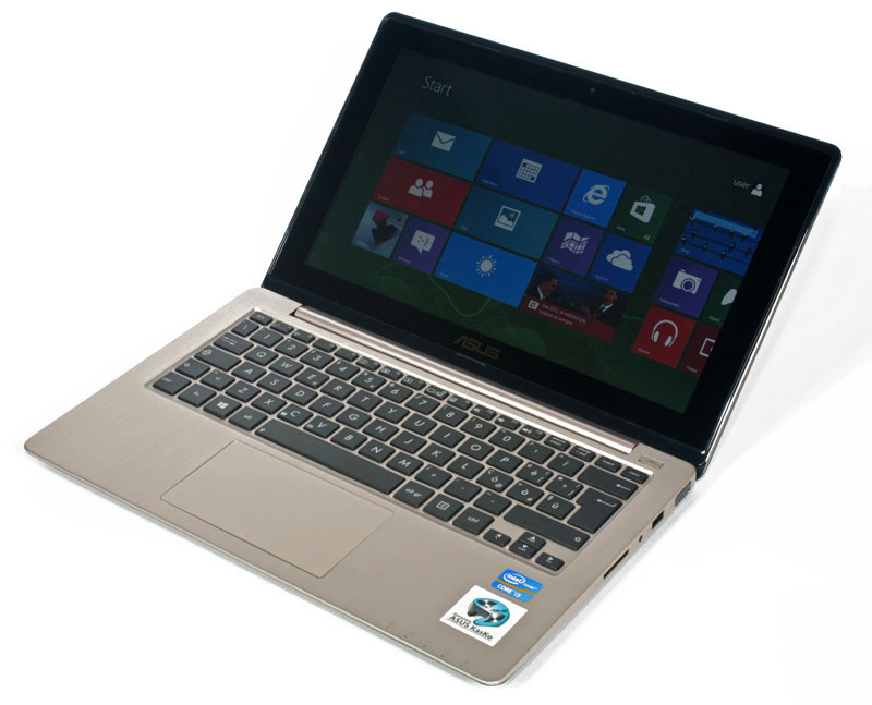 Il notebook Asus Vivobook S200e nasce per Windows 8