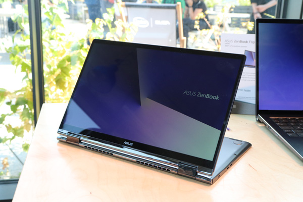 ASUS ZenBook Flip 13 (UX362) 