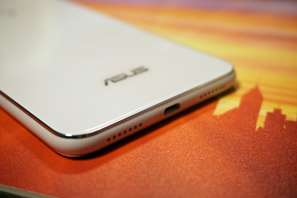 ASUS ZenFone 5 Lite (ZC600KL) 