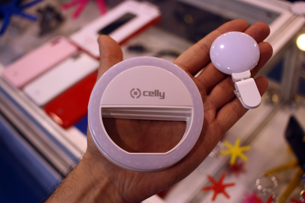 Celly Click Light Pro
