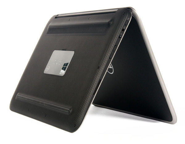 Il telaio del Dell XPS 12 combina quattro materiali di pregio, compresa la fibra di carbonio