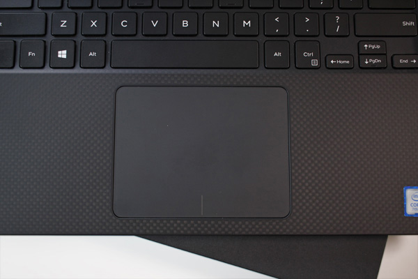 Dell XPS 15 9560 touchpad