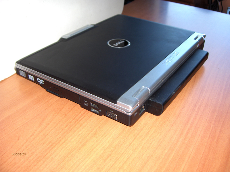 Dell XPS M1210, design