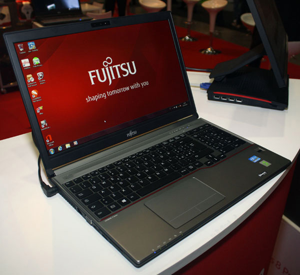 Fujitsu Lifebook E753