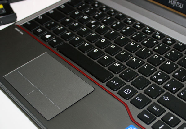 Fujitsu Lifebook E753, E743 e E733