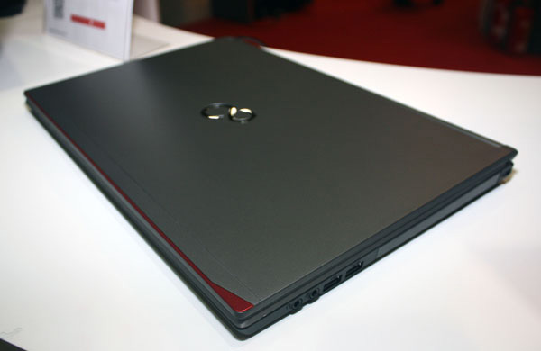 Fujitsu Lifebook E753, E743 e E733