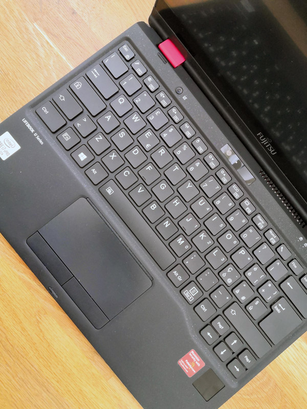 Fujitsu LifeBook U9310X tastiera