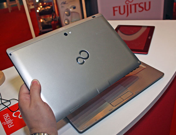 Fujitsu Stylistic Q702 cover