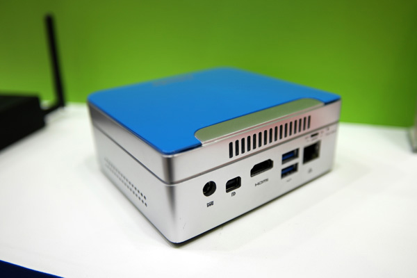 Giada i80 è uno dei primi mini-PC Intel Skylake