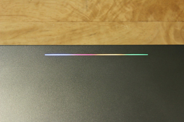 Light Bar di Chromebook Pixel