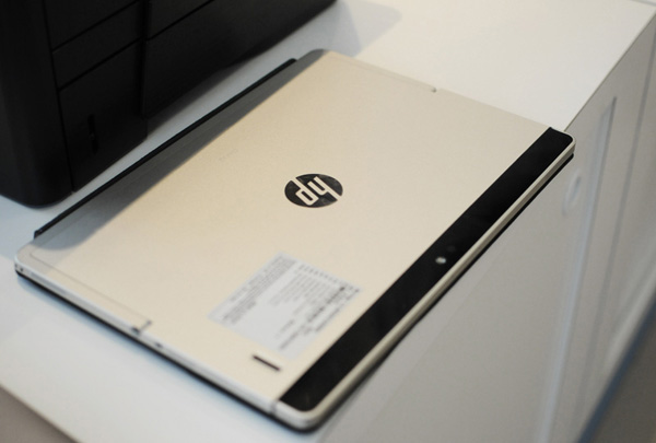 l telaio del nuovo HP Elite X2 è in monoblocco di alluminio
