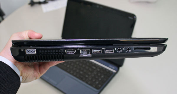 USB 3.0 e HDMI sul lato sinistro