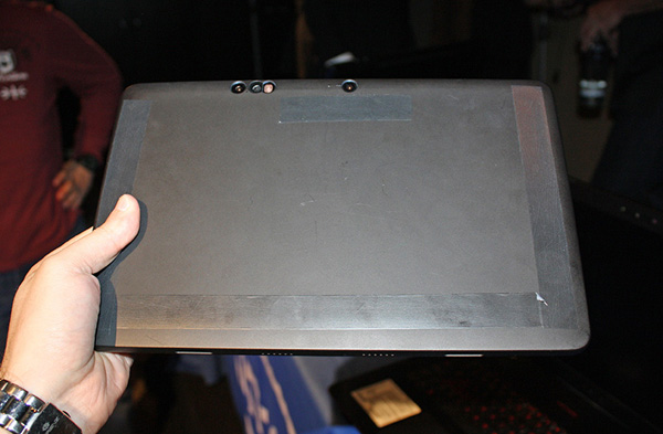 Prototipo di tablet con Intel Realsense