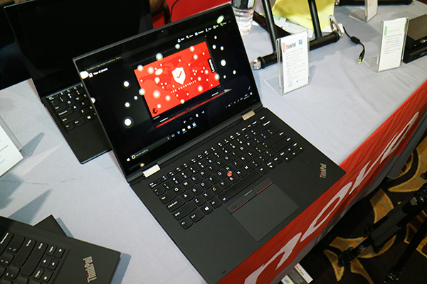 Lenovo ThinkPad X1 Yoga (2017)