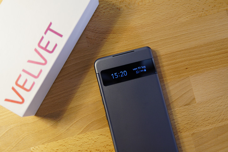 LG Velvet è uno smartphone bello e versatile