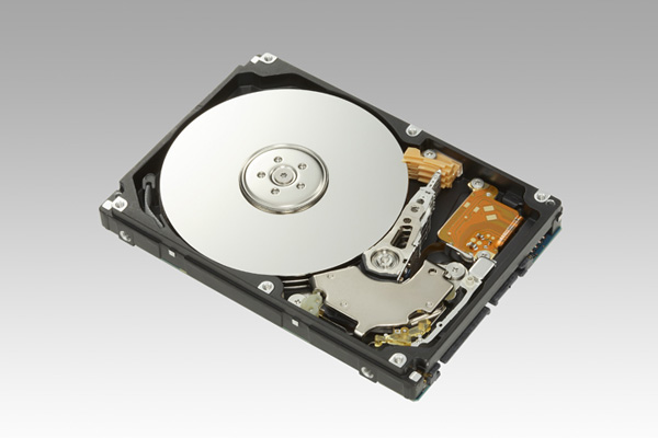 Hard disk a registrazione perpendicolare della serie MHX2 BT di Fujitsu