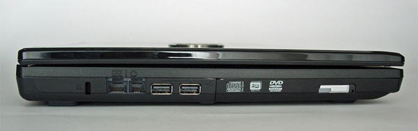 MSI Megabook M677 sinistra