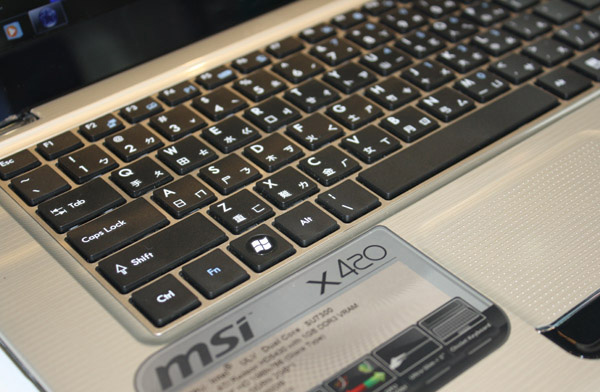MSI X-Slim X420 tastiera