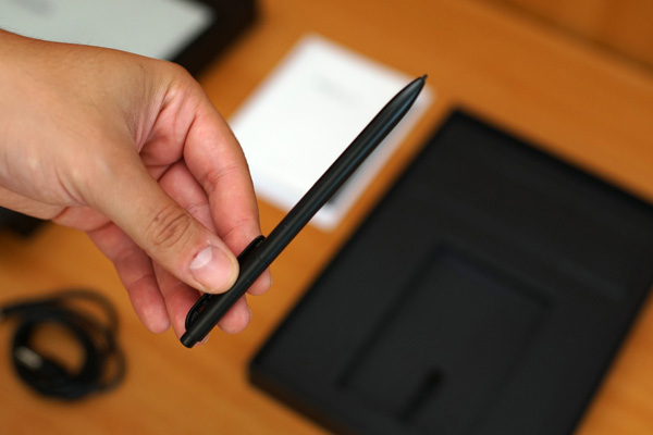 La penna attiva utilizza un digitalizzatore Wacom