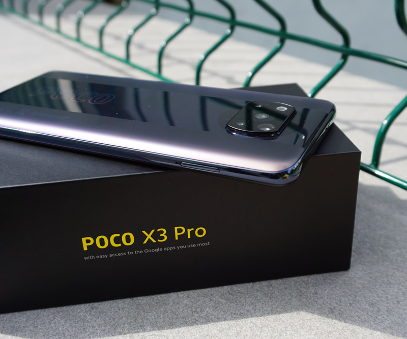 Unboxing di POCO X3 Pro