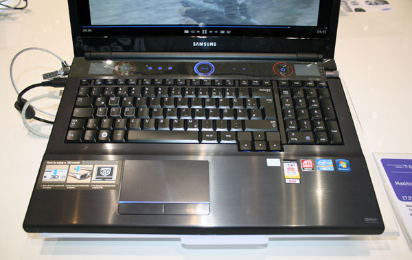 Samsung Serie 7 Gaming piano tastiera