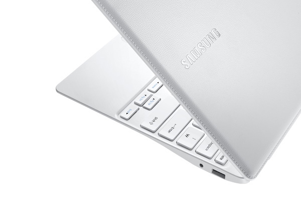Il design dell'ATIV Book m è identico a quello del Samsung Chromebook 2 11