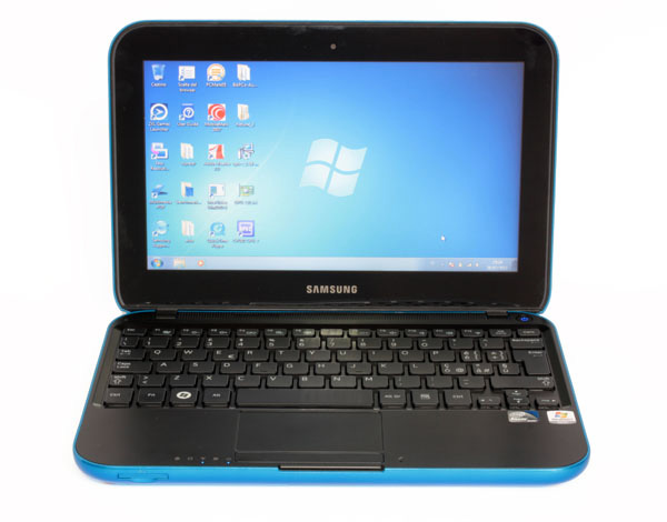 Samsung NS310: schermo e tastiera
