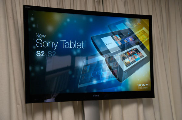 TV Bravia con presentazione dei tablet Sony