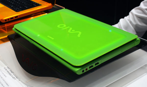 Notebook Sony Vaio verde fluorescente