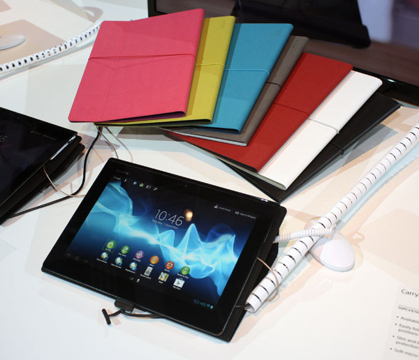 Sony Xperia Tablet S con custodie