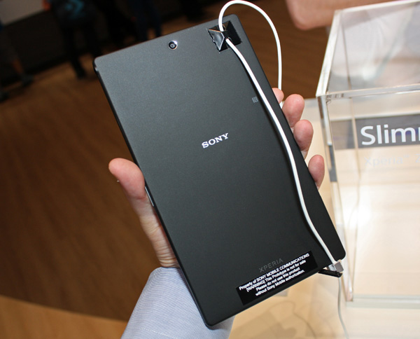 Sony Xperia Z3 Tablet Compact retro