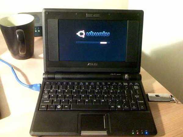 Ubuntu su un netbook Asus Eee PC