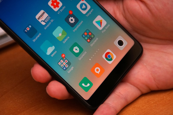 Xiaomi Redmi Note 5: niente bottoni Android